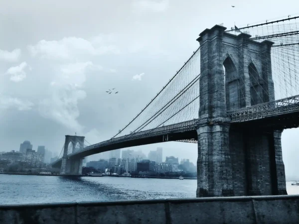 Ponte em dia nublado de Nova Iorque