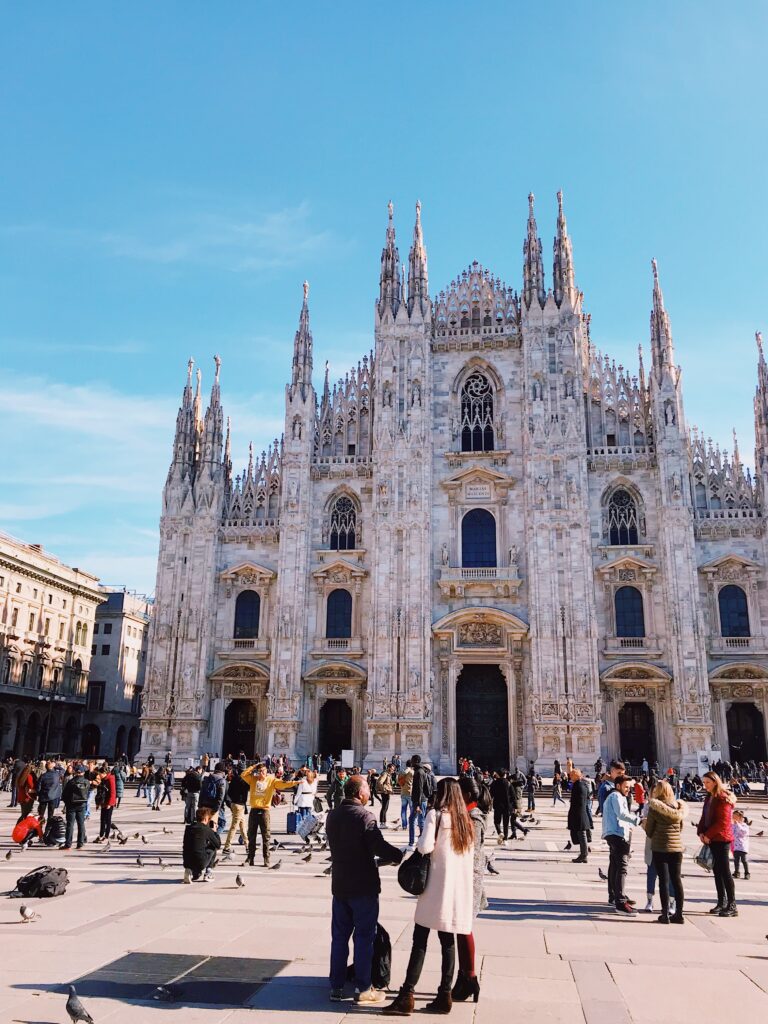 Desvendando o Estilo Italiano: O que Vestir em Milão para Arrasar em Qualquer Estação