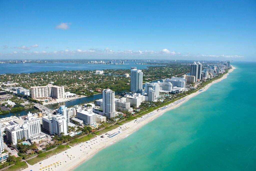  Miami em Fevereiro: Um Refúgio de Sol, Festivais e Experiências Inesquecíveis