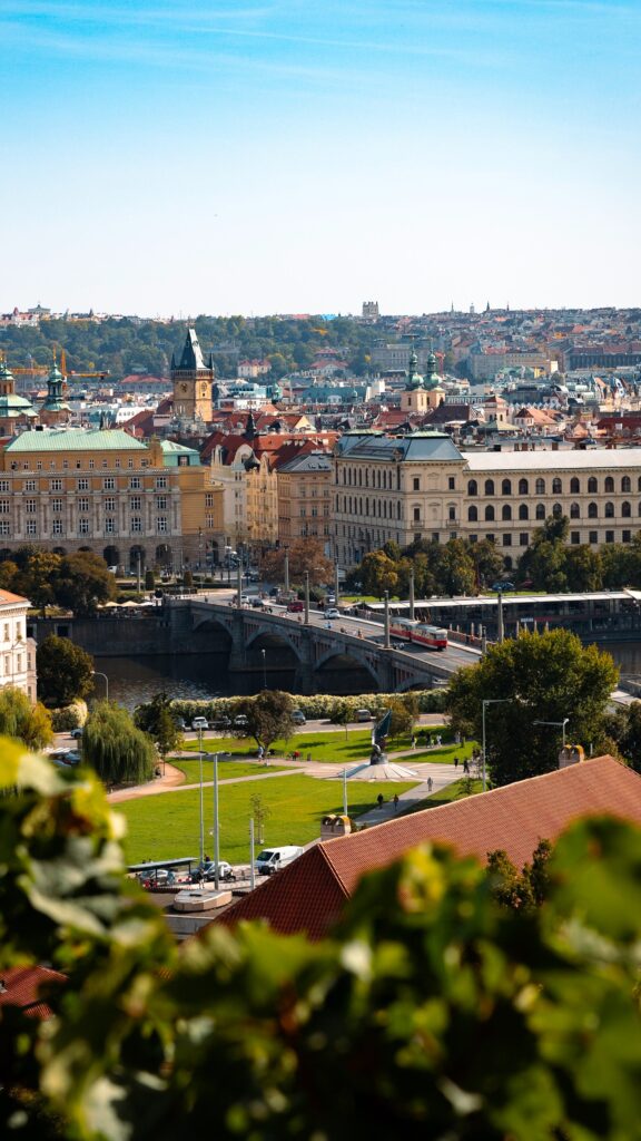 Descubra o Encanto de Praga em Agosto: Cultura, Clima e Experiências Inesquecíveis